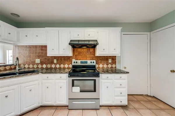 $2,275 | 2929 Big Oaks Drive, Garland, TX 75044