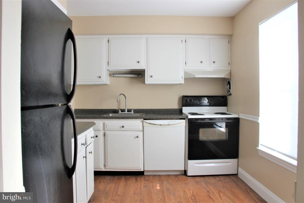 1000 Country Club Road, Unit D3 York, PA 17403 - Photo 4 of 30 Gallery Image 4