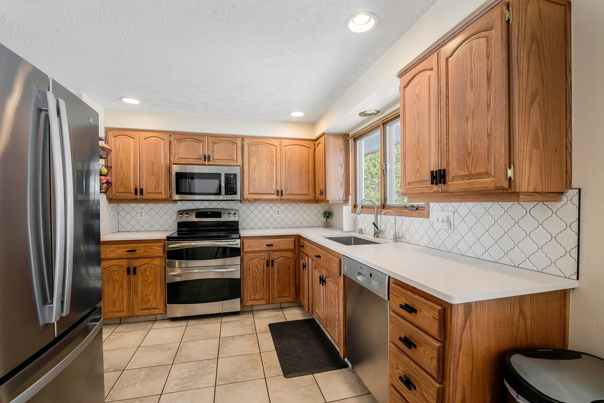 4105 South Madison Road Spokane Valley, WA 99206 - Photo 4 of 50