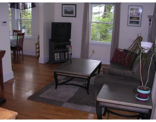 55 Fern Road Medford, MA 02155 - Photo 4 of 5