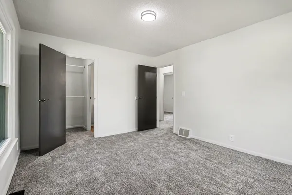 $260,000 | 107 East Oakland Place, Battle Creek, MI 49015