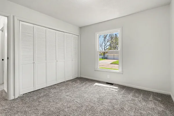 $260,000 | 107 East Oakland Place, Battle Creek, MI 49015