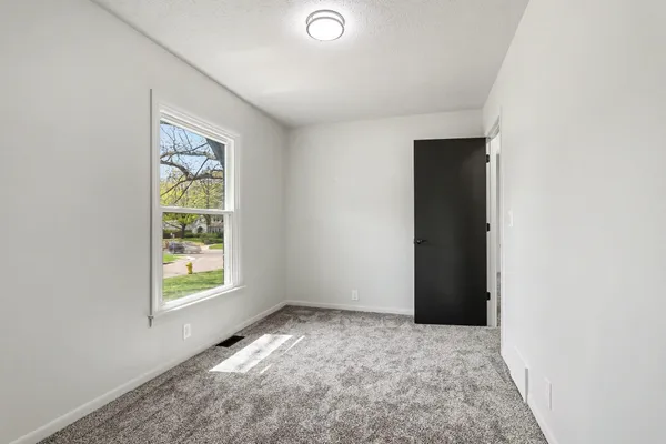 $260,000 | 107 East Oakland Place, Battle Creek, MI 49015