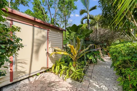 $750,000 | 4108 Southwest 62nd Avenue, South Miami, FL 33155