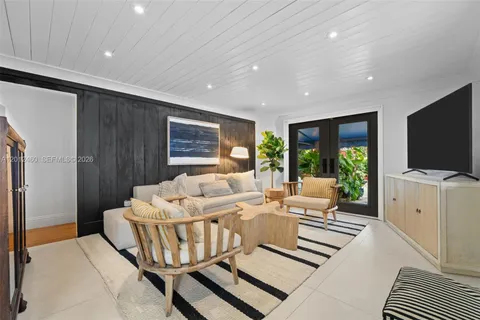 $750,000 | 4108 Southwest 62nd Avenue, South Miami, FL 33155