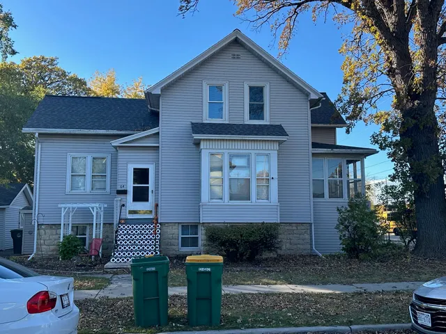 $265,900 | 124 East Merrill Avenue, Fond du Lac, WI 54935