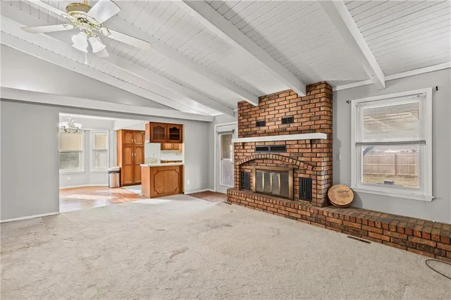 $315,000 | 805 Northeast 2nd Street, Blue Springs, MO 64014