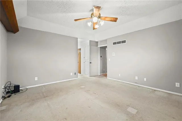 $315,000 | 805 Northeast 2nd Street, Blue Springs, MO 64014