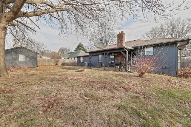 $315,000 | 805 Northeast 2nd Street, Blue Springs, MO 64014