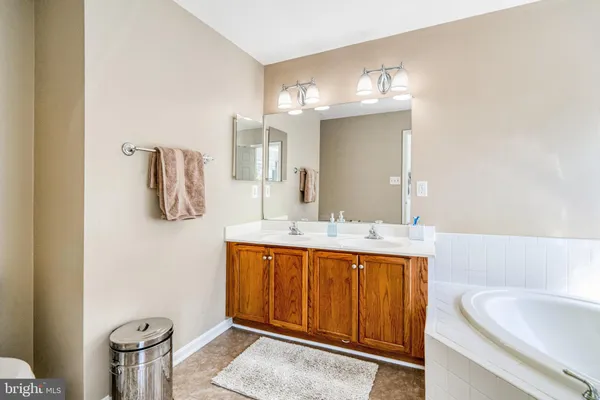 $3,450 | 8535 Wyngate Manor Court, Alexandria, VA 22309