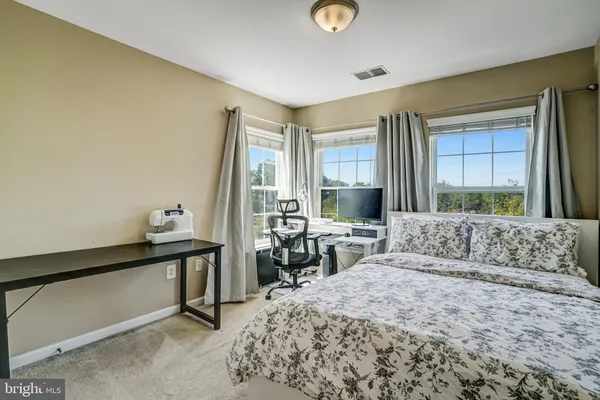 $3,450 | 8535 Wyngate Manor Court, Alexandria, VA 22309