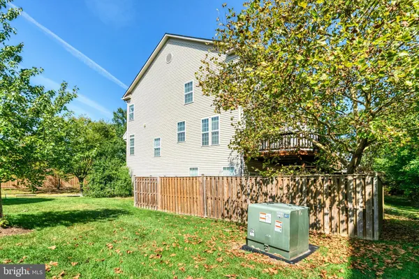 $3,450 | 8535 Wyngate Manor Court, Alexandria, VA 22309