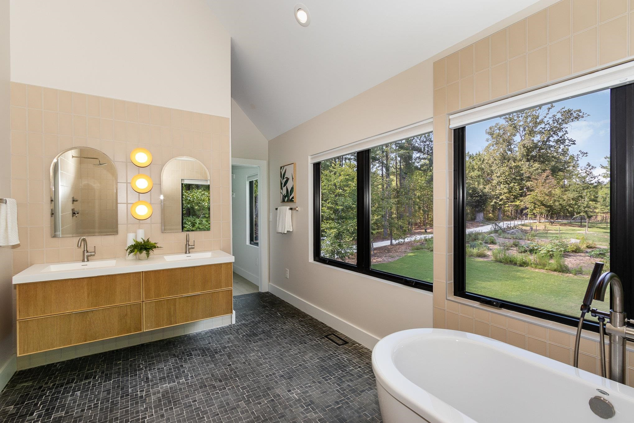 4104 Jeffries Road Durham, NC 27704 - Photo 10 of 18 Photo 10