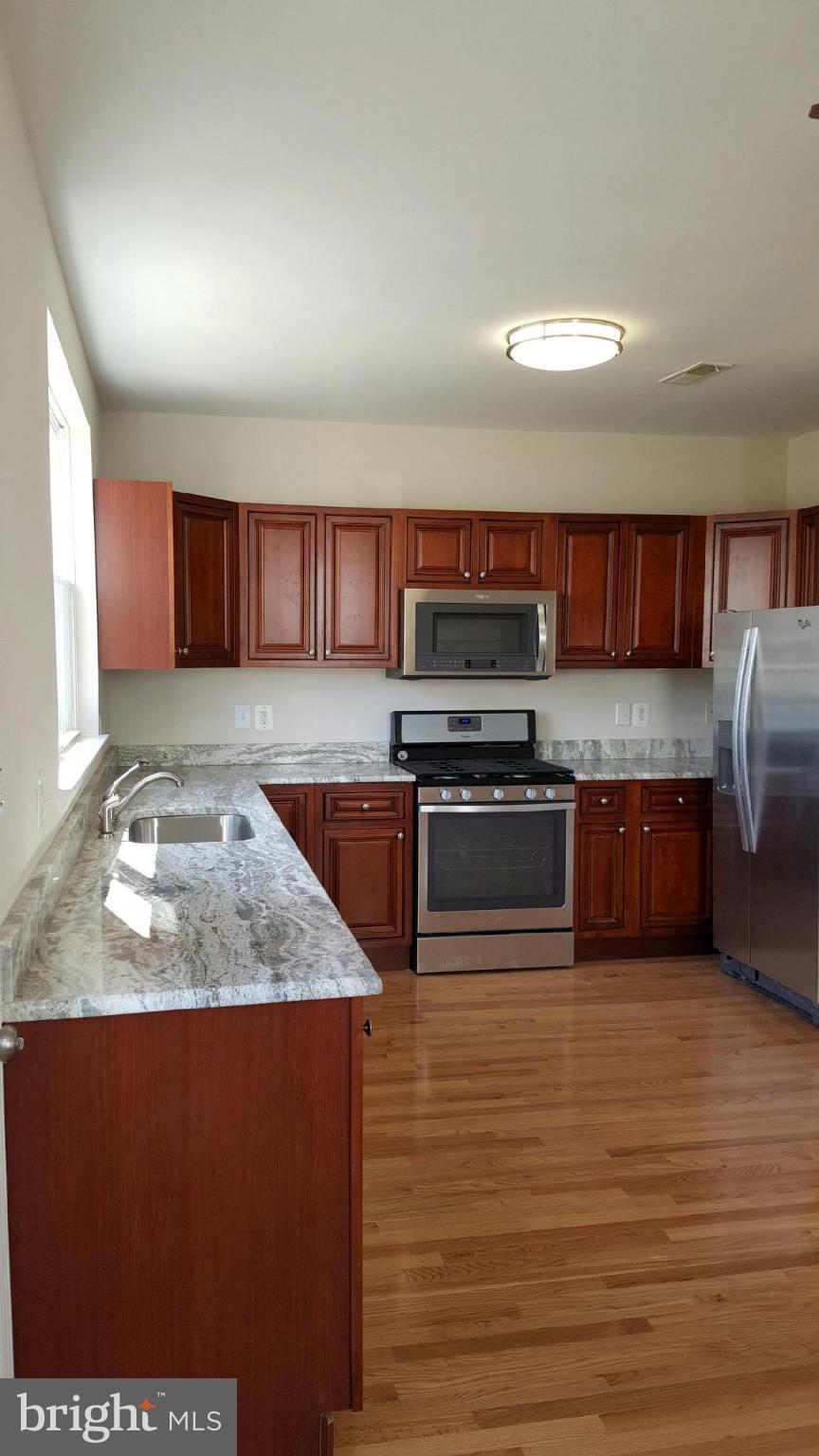 1859 Tubman Road Southeast Washington, DC 20020 - Photo 3 of 21 Kitchen