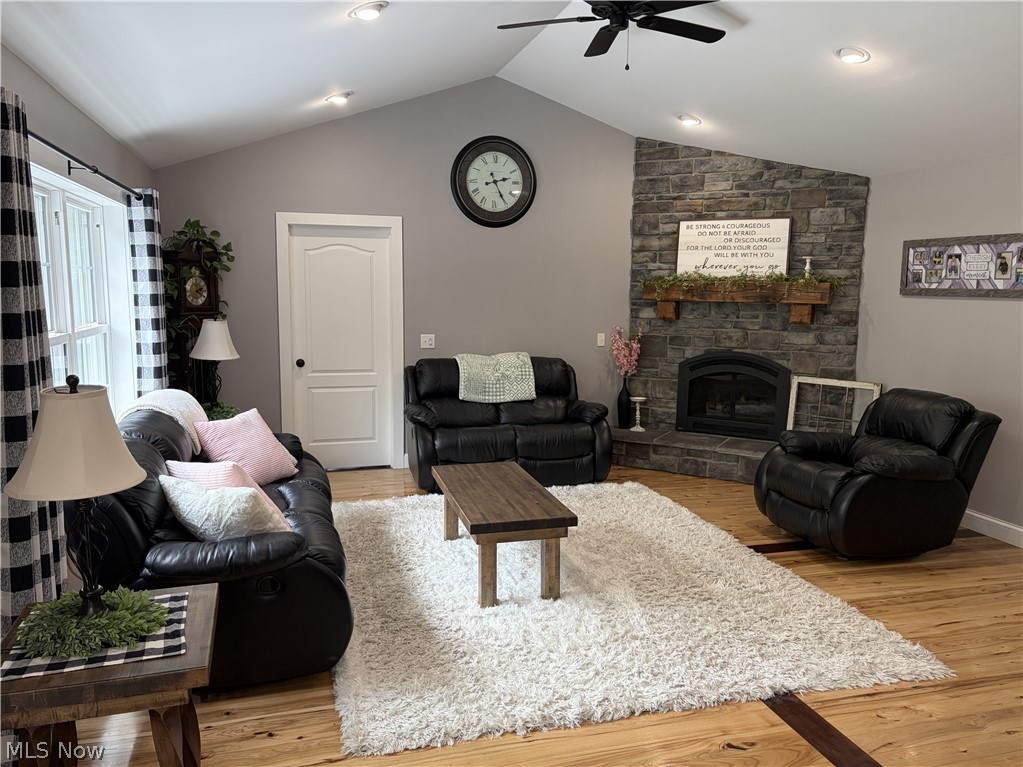 5700 Amber Road Northwest Dundee, OH 44624 - Photo 10 of 24