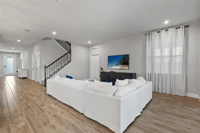 $999,000 | 6947 Cucamelon Court, Windermere, FL 34786