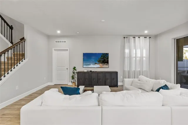 $999,000 | 6947 Cucamelon Court, Windermere, FL 34786