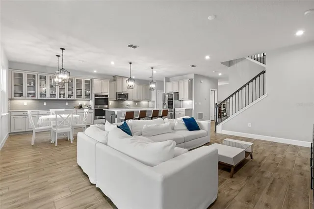 $999,000 | 6947 Cucamelon Court, Windermere, FL 34786