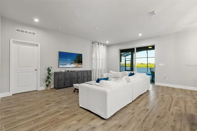 $999,000 | 6947 Cucamelon Court, Windermere, FL 34786