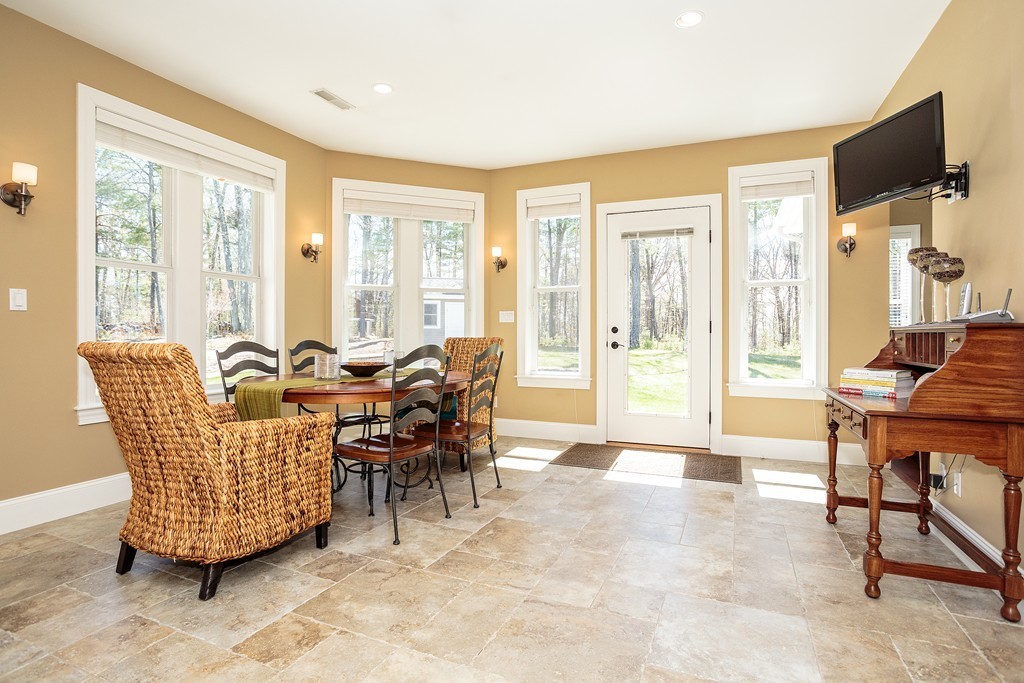 168 Catamount Road Tewksbury, MA 01876 - Photo 8 of 30 Gallery Image 8