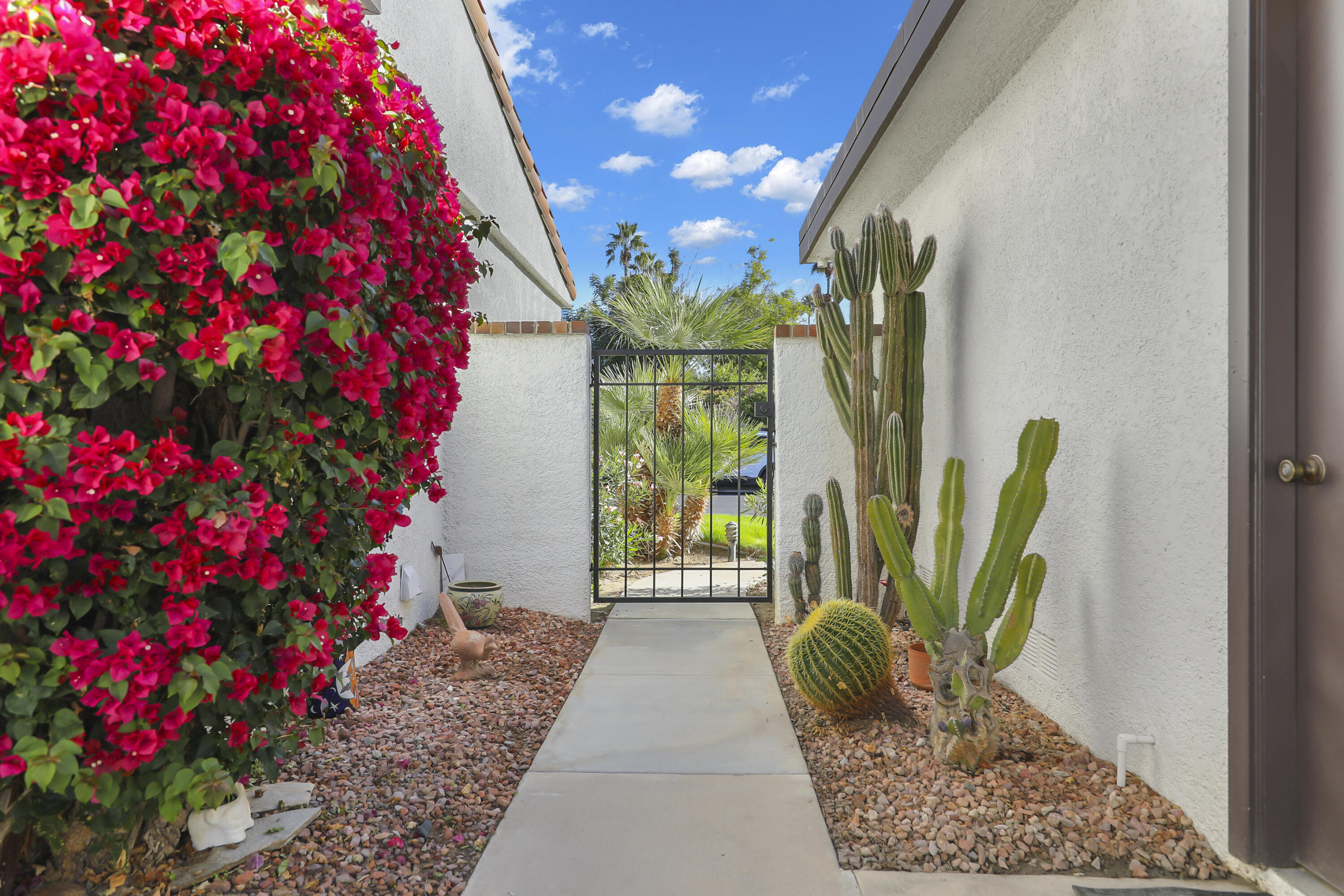 11 Juan Carlos Street Rancho Mirage, CA 92270 - Photo 2 of 30 JuanCarlos11#2