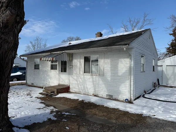 $43,000 | 702 East Oak Street, Watseka, IL 60970