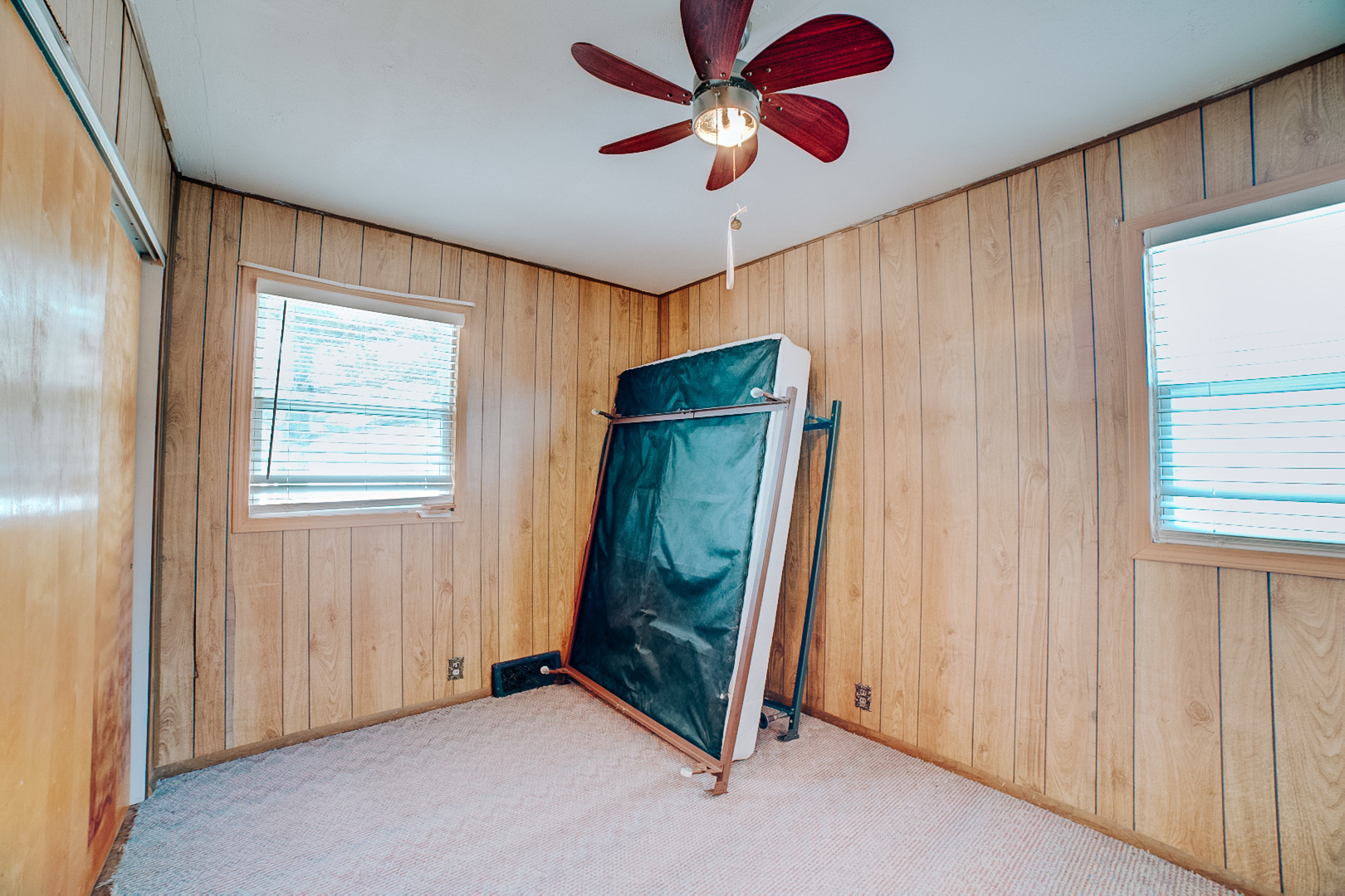 702 East Oak Street Watseka, IL 60970 - Photo 13 of 14