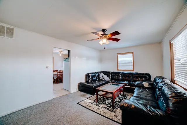 $49,900 | 702 East Oak Street, Watseka, IL 60970