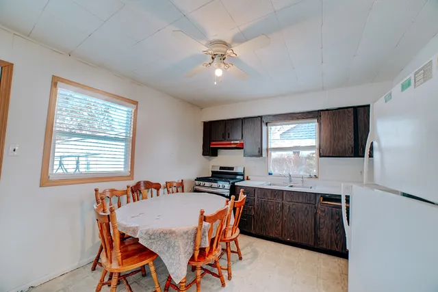 $49,900 | 702 East Oak Street, Watseka, IL 60970