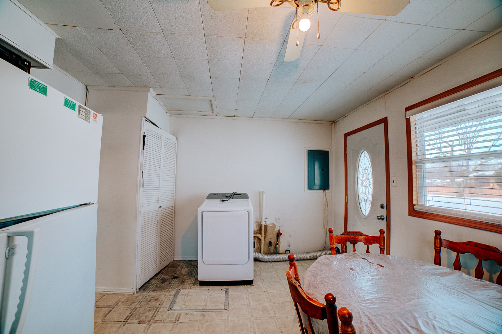 702 East Oak Street Watseka, IL 60970 - Photo 8 of 14