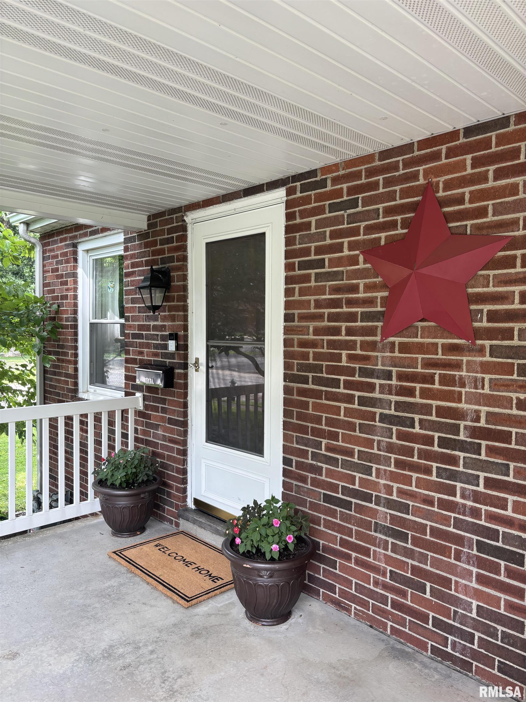 2014 North 9th Street Springfield, IL 62702 - Photo 2 of 83