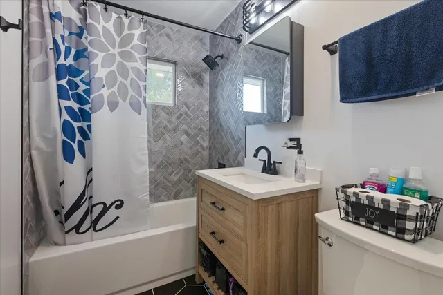 $362,999 | 7506 Ferdinand Avenue, Bridgeview, IL 60455