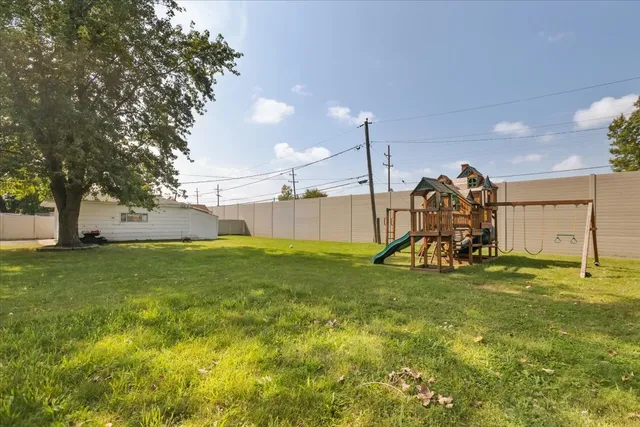 $362,999 | 7506 Ferdinand Avenue, Bridgeview, IL 60455