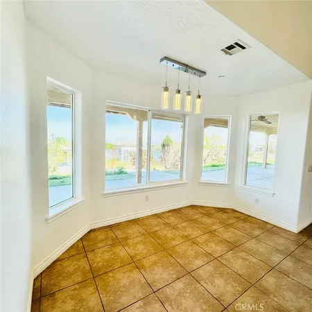 $3,995 | 7438 Woodcliff Street, Phelan, CA 92371