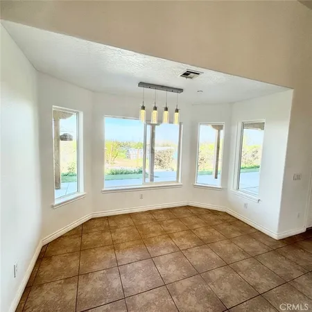 $3,995 | 7438 Woodcliff Street, Phelan, CA 92371