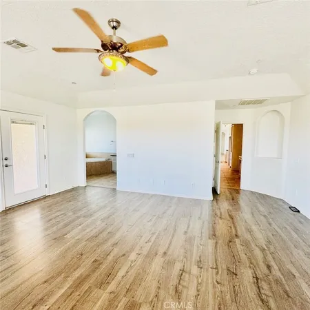 $3,995 | 7438 Woodcliff Street, Phelan, CA 92371