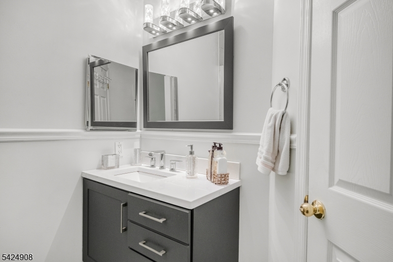 99 Genoble Road Montville, NJ 07045 - Photo 18 of 30