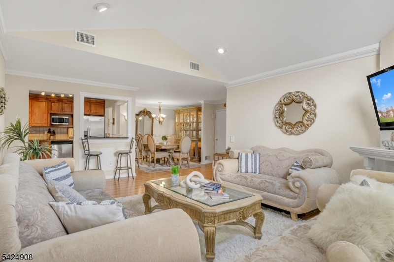 99 Genoble Road Montville, NJ 07045 - Photo 5 of 30