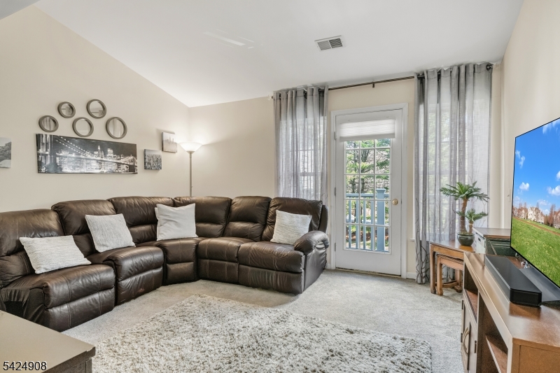 99 Genoble Road Montville, NJ 07045 - Photo 6 of 30