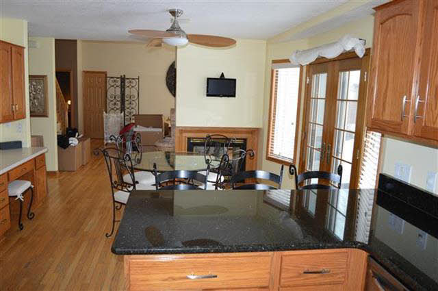 37130 Willow Road New Boston, MI 48164 - Photo 4 of 20 20390960-3.JPG