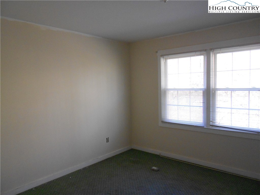 414 Don Adams Road Lansing, NC 28643 - Photo 5 of 8 Gallery Image 5