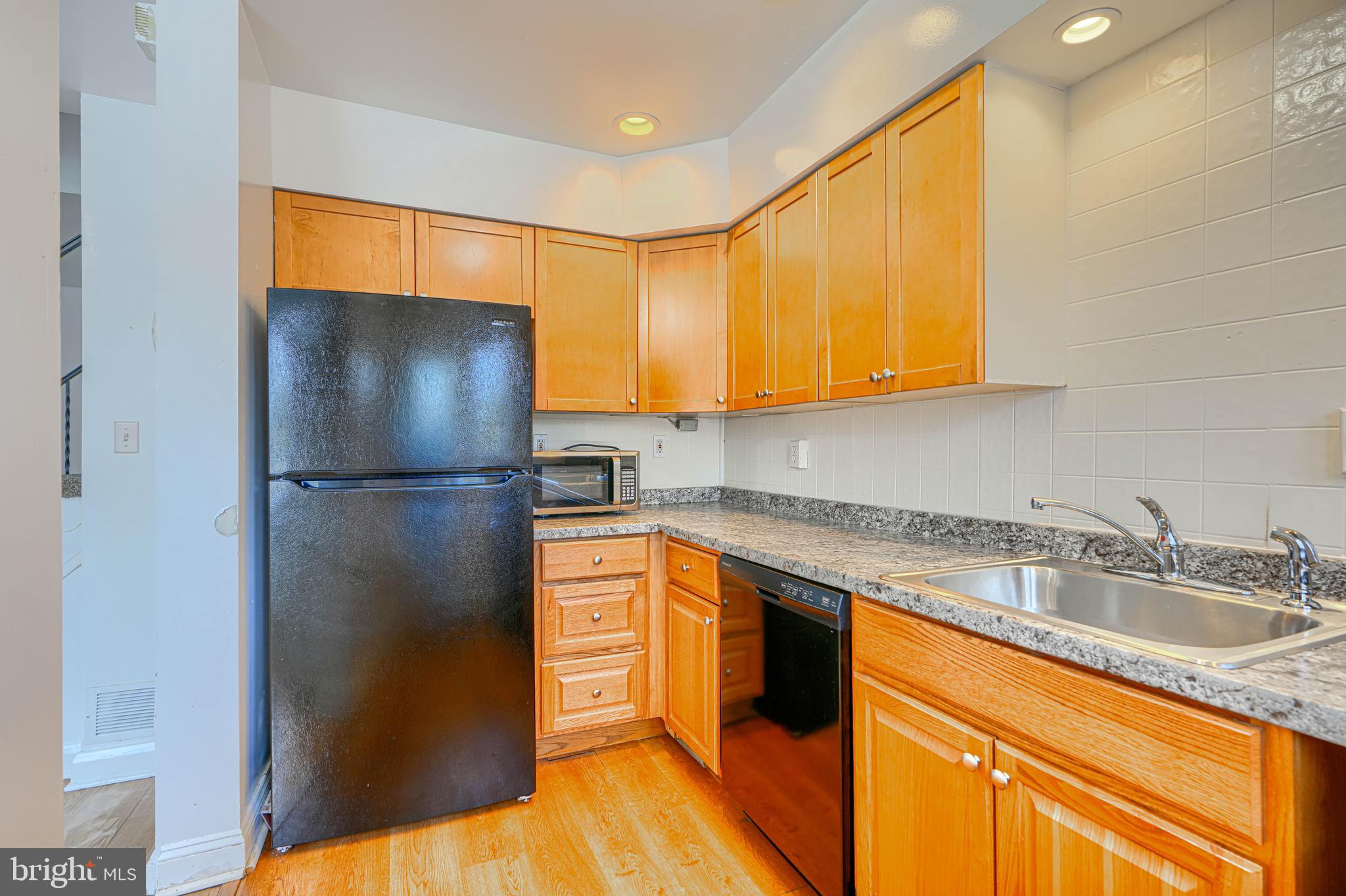 1020 Middlesex Road Baltimore, MD 21221 - Photo 12 of 29 Kitchen