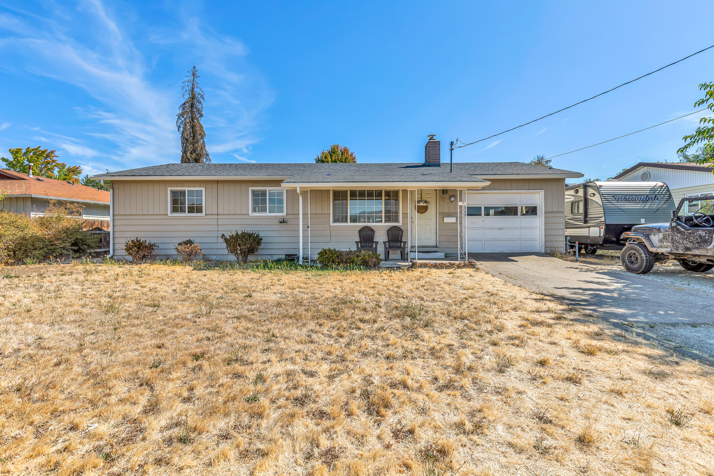 720 North 3rd Street Central Point, OR 97502 - Photo 1 of 27 1