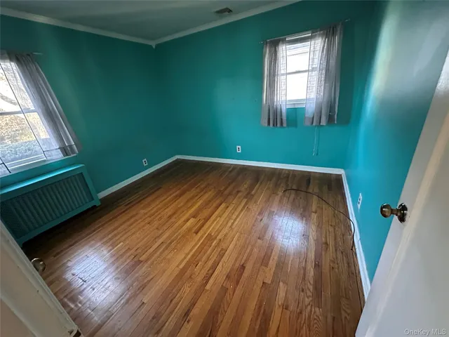 $5,499 | 91 7th Street, Hicksville, NY 11801