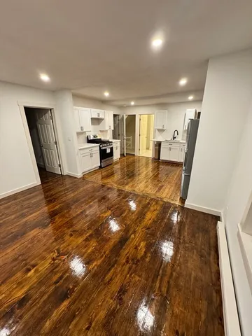 $2,200 | 213 Mechanic Street, Unit 2, Leominster, MA 01453