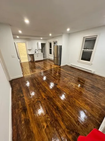 $2,200 | 213 Mechanic Street, Unit 2, Leominster, MA 01453