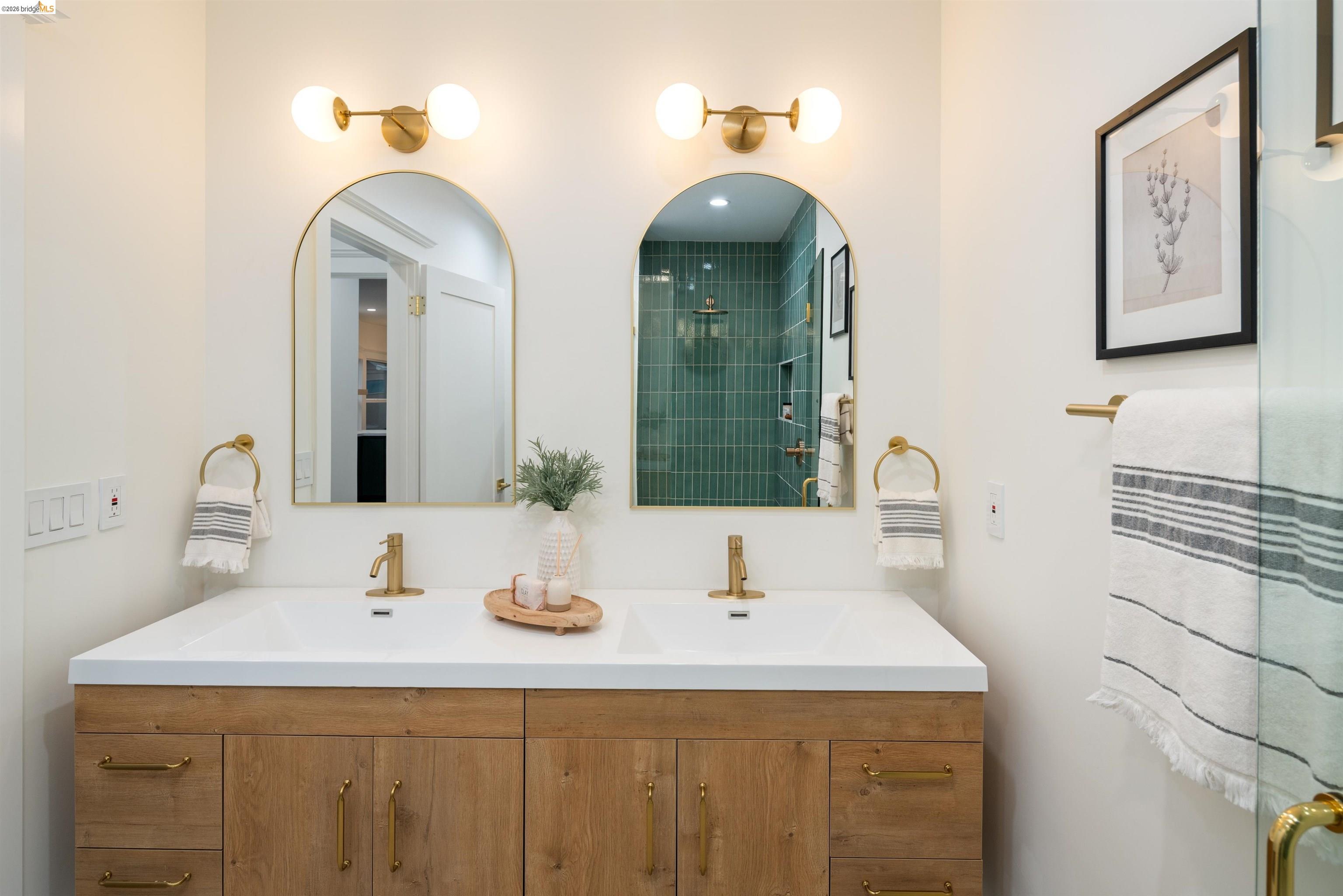 820 Key Rte Boulevard Albany, CA 94706 - Photo 23 of 48 a bathroom with a sink and a mirror
