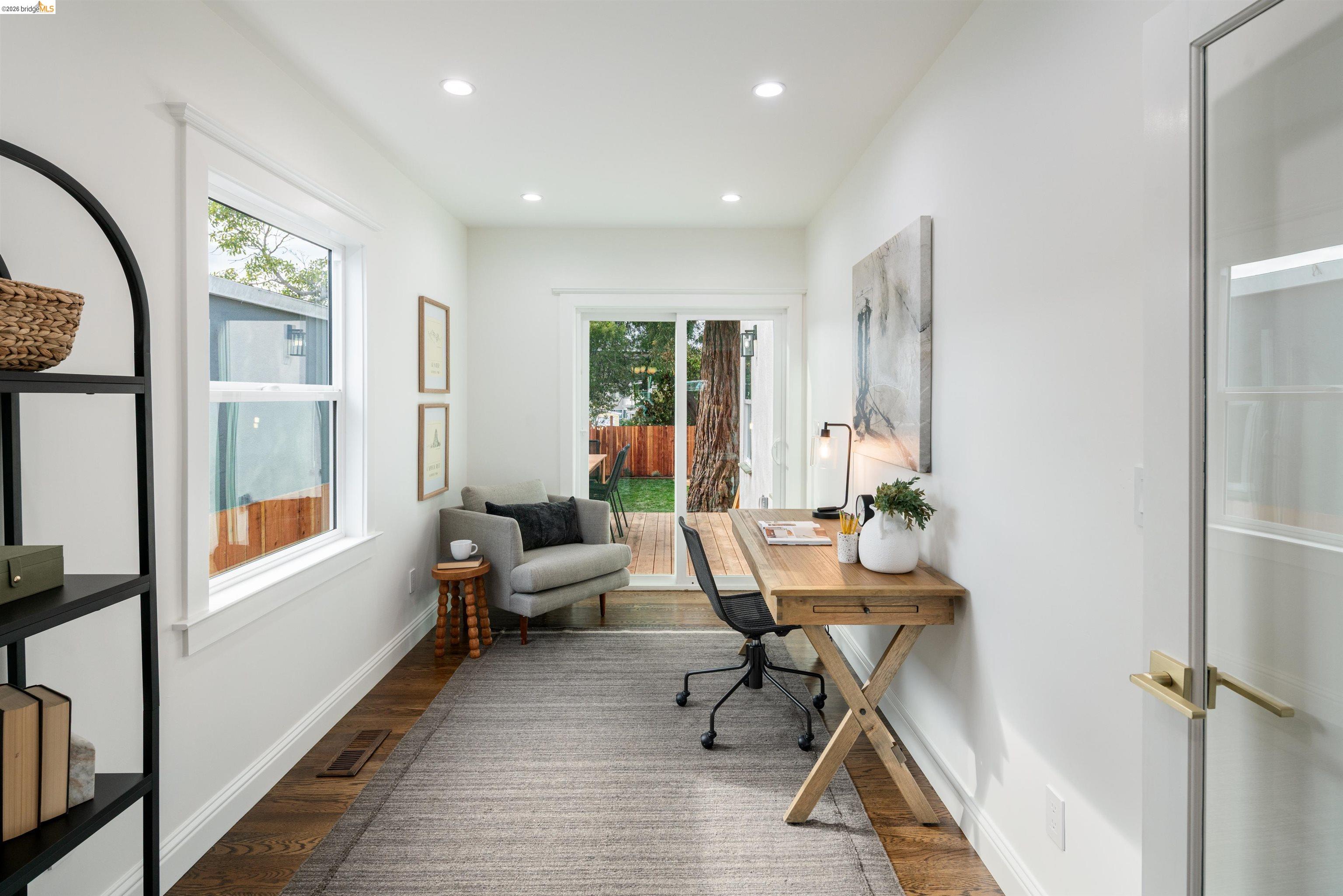 820 Key Rte Boulevard Albany, CA 94706 - Photo 37 of 48 a living room with furniture and a window