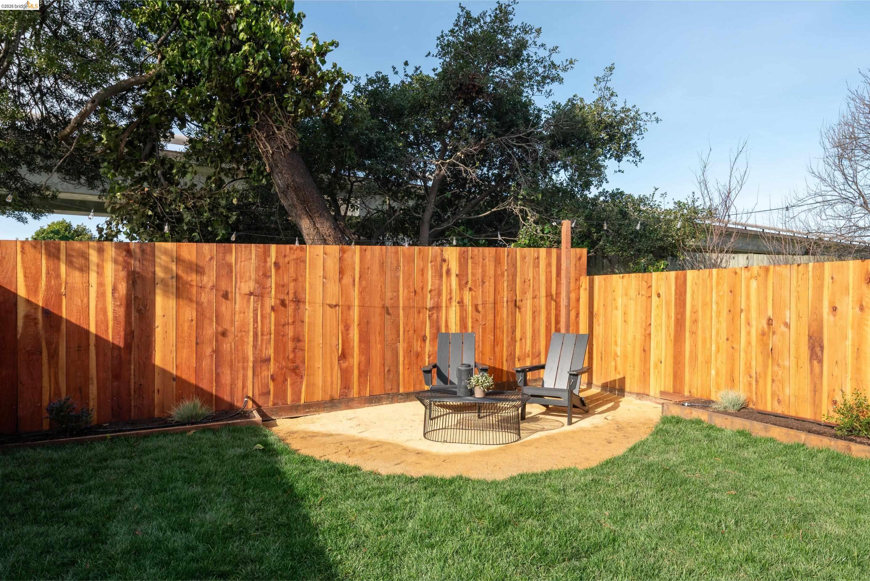 820 Key Rte Boulevard Albany, CA 94706 - Photo 42 of 48 a view of backyard with tub and trees