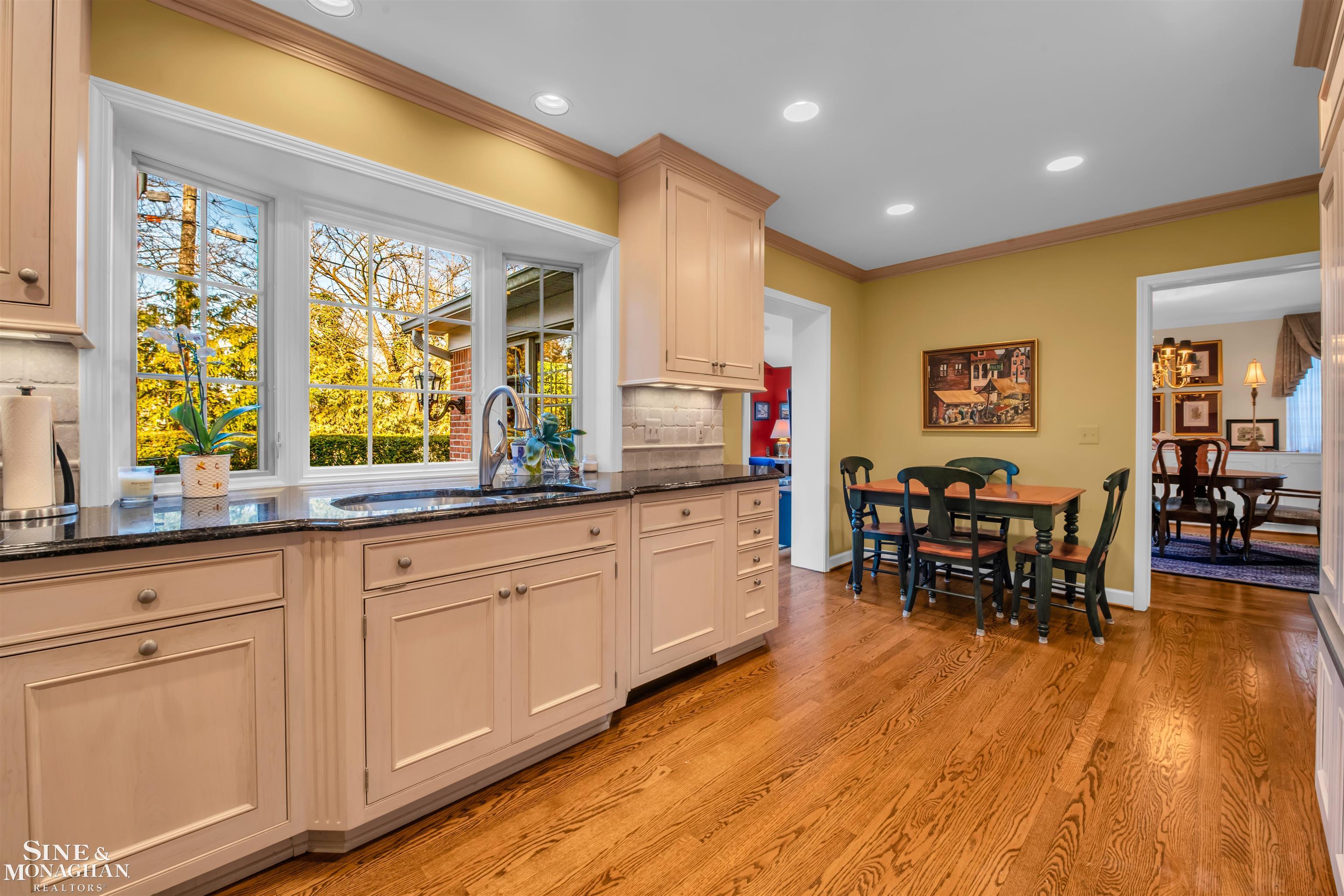 36 Beacon Hill Road Grosse Pointe Farms, MI 48236 - Photo 9 of 49